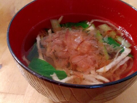 10分お出汁！切り干し大根と小松菜の鰹節スープ
